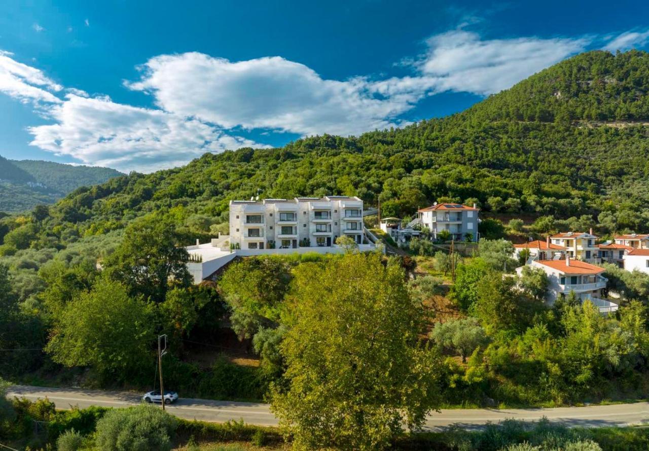 Aparthotel Toska Tower à Chrysi Ammoudia Extérieur photo