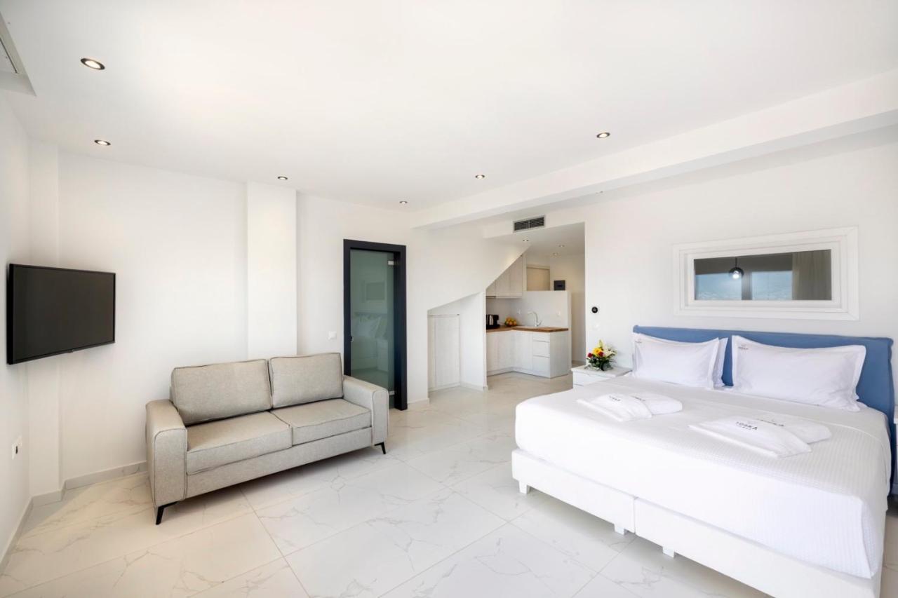 Aparthotel Toska Tower à Chrysi Ammoudia Extérieur photo