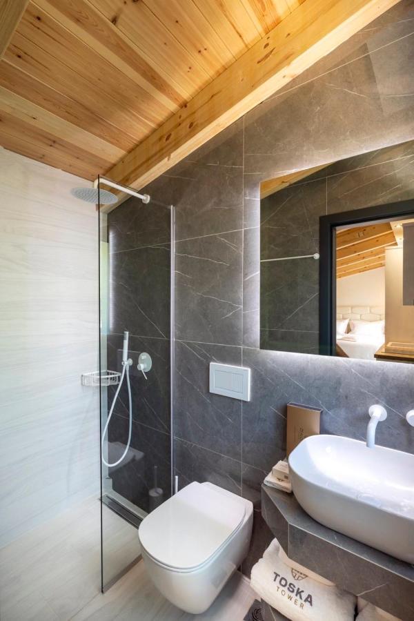 Aparthotel Toska Tower à Chrysi Ammoudia Extérieur photo